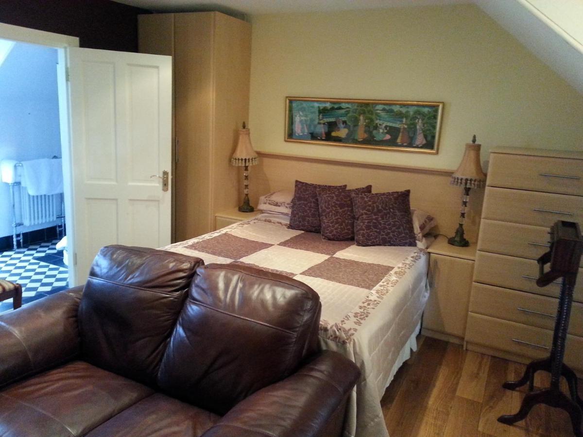 Innisfree House Dundalk Room photo